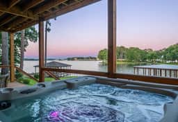 MacKenzie Lake House