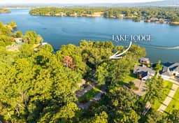 Lake Lodge (Main House)