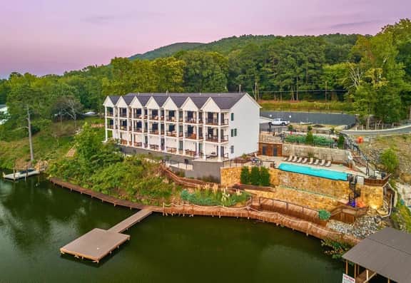 Hideaway on Hamilton
