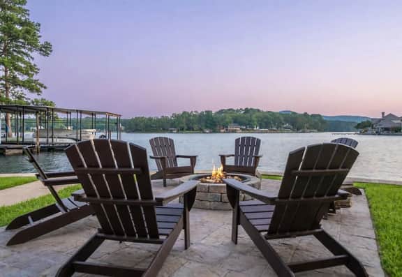 Oak & Elm Lake Retreat